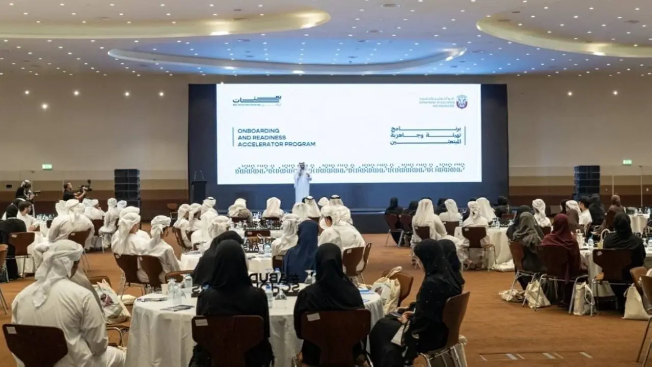 طلبة «بعثات أبوظبي» يشكلون مستقبلهم الأكاديمي بثقة مليئة بالطموح